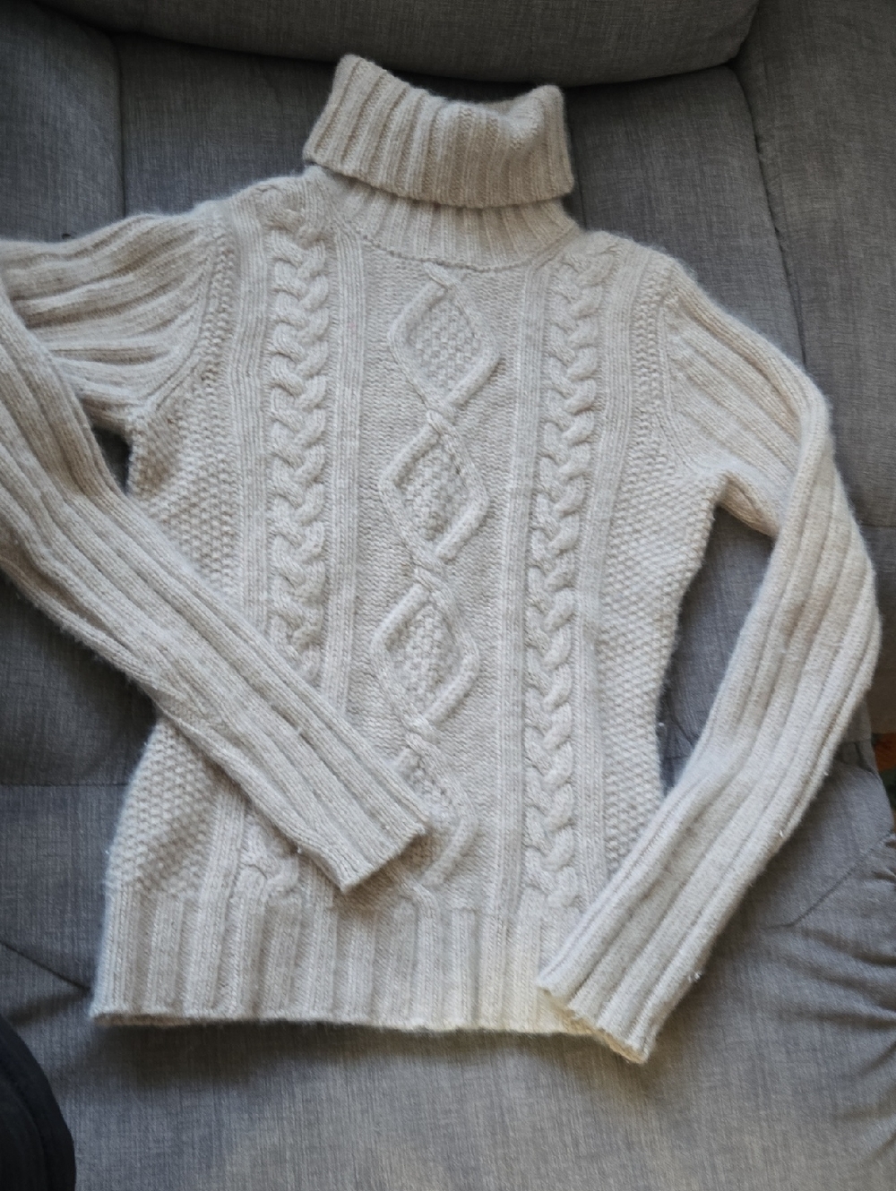 Banana Republic Cream Cable Turtleneck Sweater